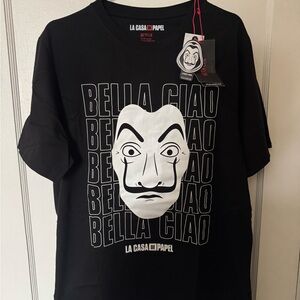 Pull&Bear Black 'Bella Ciao' La Casa de Papel Graphic Tee with White Mask Print